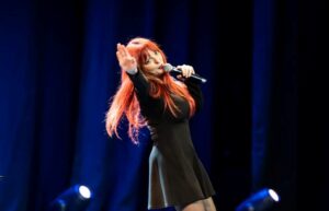 Η Χρύσα Κατσαρίνη είναι… “ό,τι πολυτιμότερο έχει” η ελληνική stand-up σκηνή