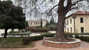 Κολωνάκι: Κλασικό, σύγχρονο και πάντα γοητευτικό