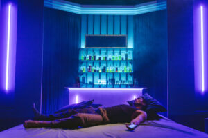 Ενηλικίωση και Τέχνη: Ο Κόσμος του Σπύρου Χατζηαγγελάκη