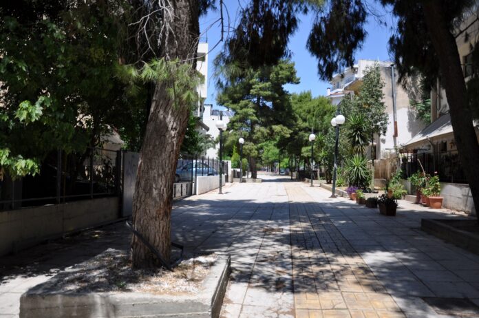 Nea_Filadelfia_Lavriou_street2