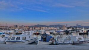 Αίγινα: Το νησί που πρέπει σίγουρα να επισκεφτείς – μόλις 1,5 ώρα μακριά από τον Πειραιά.