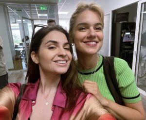 Νατάσσα Εξηνταβελώνη: «Το μεγαλύτερο στοίχημα στην υποκριτική είναι πώς θα παίξουμε μαζί»