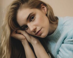 Νατάσα Εξηνταβελώνη: Ο ηθοποιός είναι ανοιχτό κανάλι γιατί παίζει με το νευρικό του σύστημα