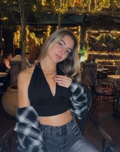 Η Ηλιάνα Γαλάνη μιλά για τον κόσμο του θεάματος ως παιδικό βίωμα