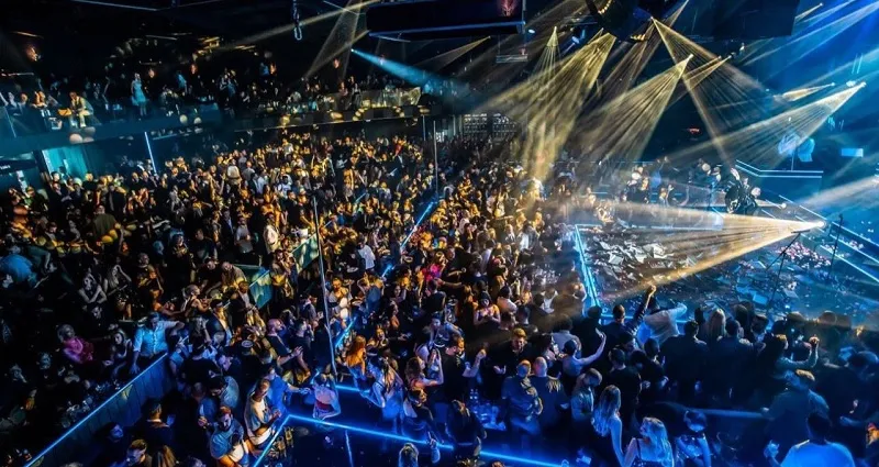Ο απόλυτος οδηγός επιβίωσης για τα μπουζούκια του 2026